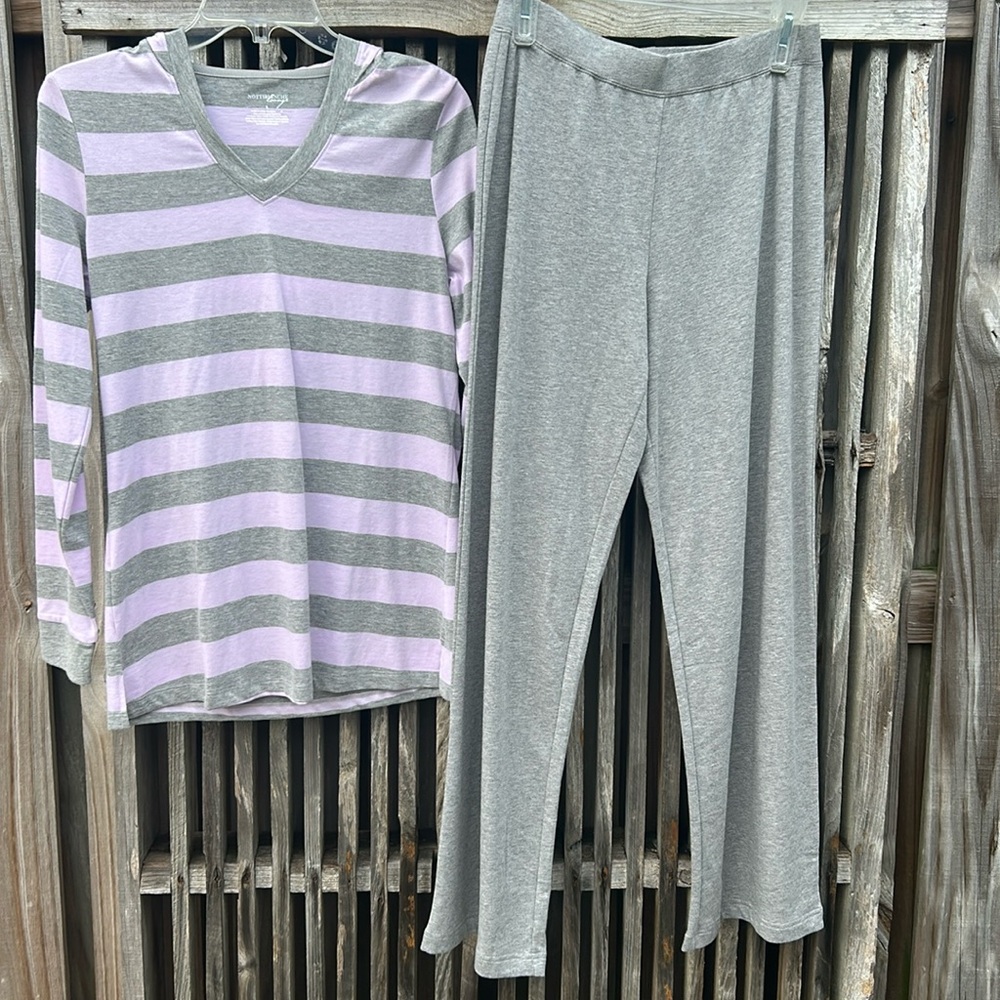 Nottibianche NWOT Cozy Pajama Set S Striped Hoodie & Gray Loungewear Pants
